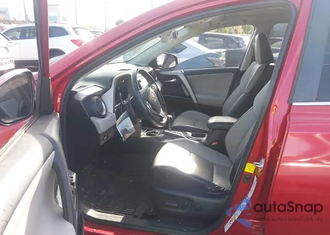 2016 Toyota Rav4 Limited z USA, uszkodzony, nr VIN 2T3DFREV0GW447099